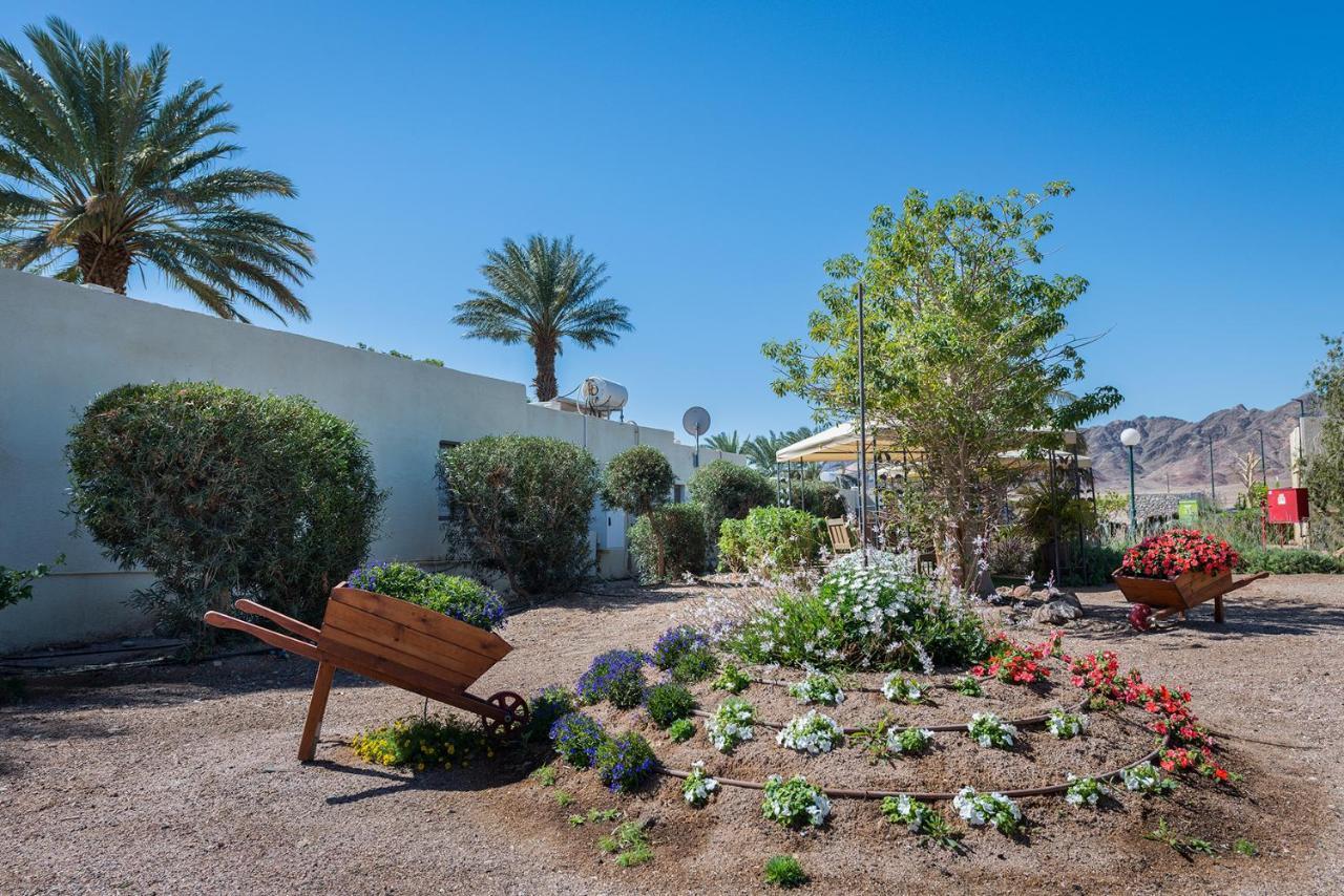 Eilot Kibbutz Country Lodging Eilat Buitenkant foto