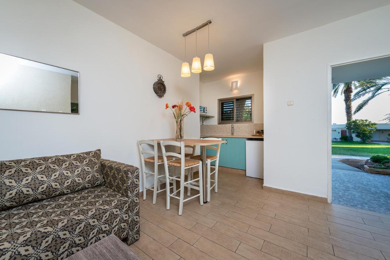 Eilot Kibbutz Country Lodging Eilat Buitenkant foto