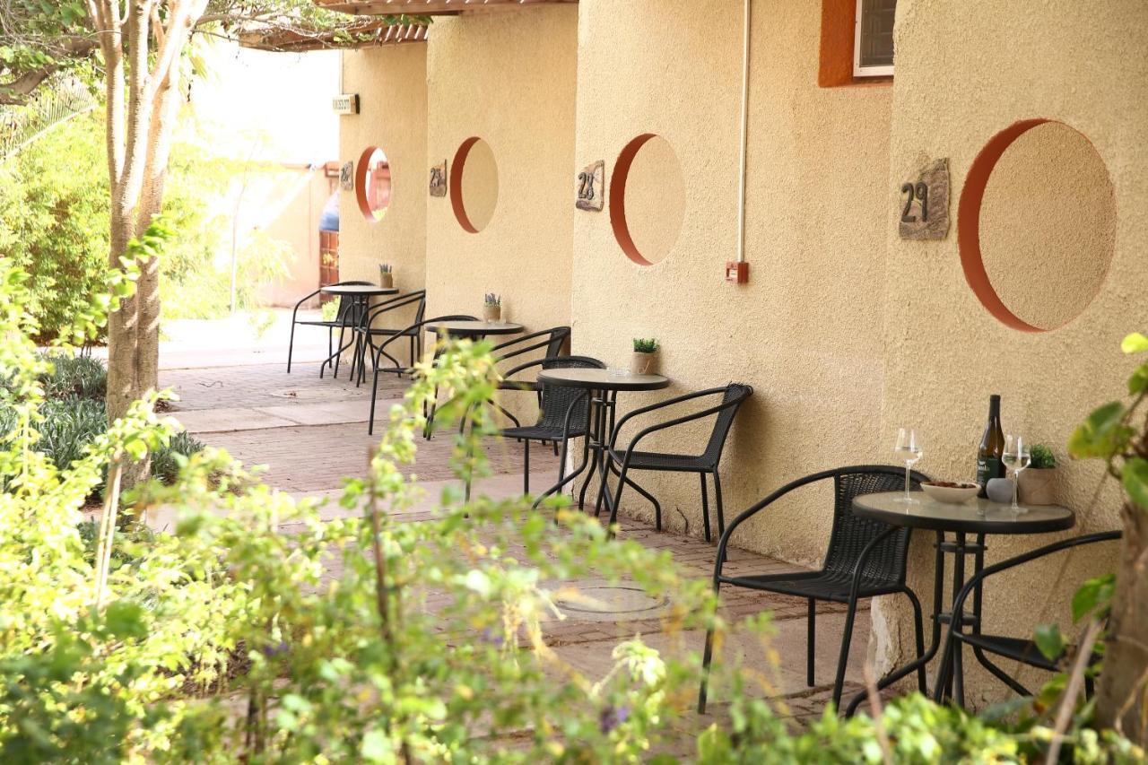 Eilot Kibbutz Country Lodging Eilat Buitenkant foto