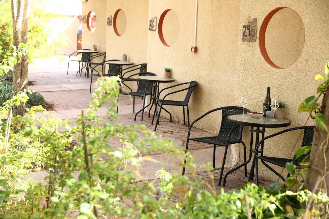 Eilot Kibbutz Country Lodging Eilat Buitenkant foto