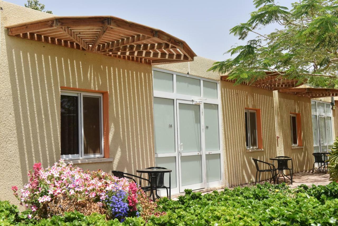 Eilot Kibbutz Country Lodging Eilat Buitenkant foto